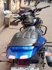 BAJAJ DISCOVER 150